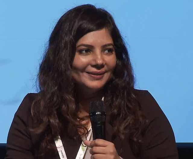 Kaise yourstory.com website millions kamata he har mahine!