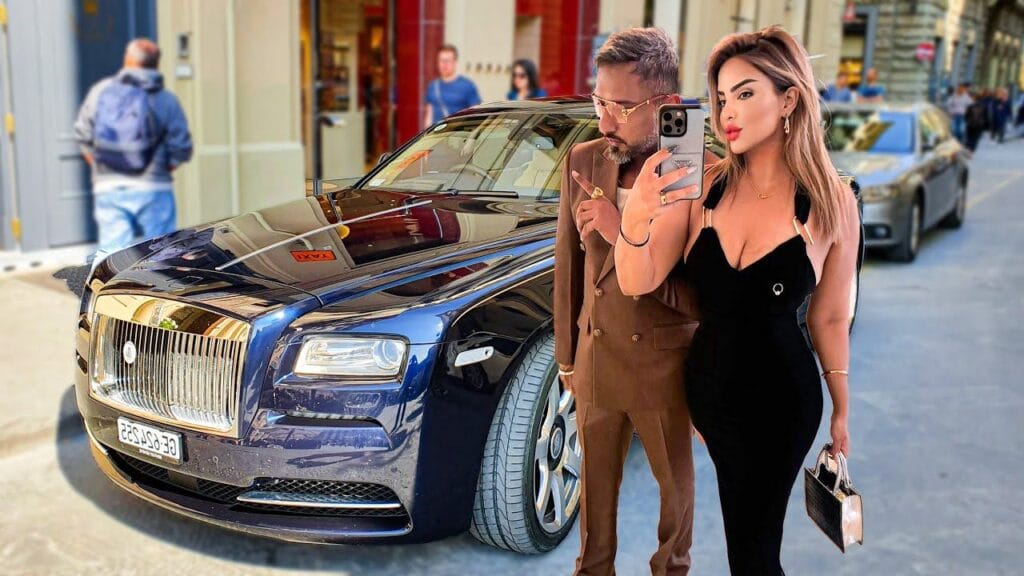 How rich is honey singh?